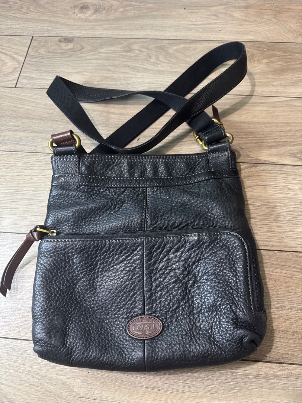 Fossil Black Pebbled Leather Crossbody Shoulder Bag